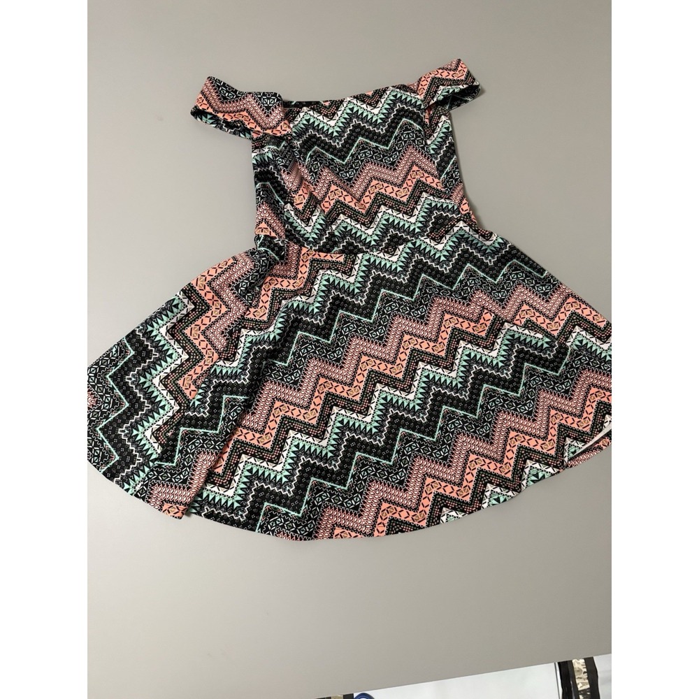 No Boundaries Off-the-Shoulder Skater Dress Size L. N16